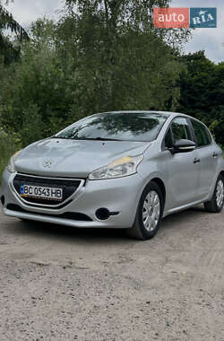 Хэтчбек Peugeot 208 2013 в Львове