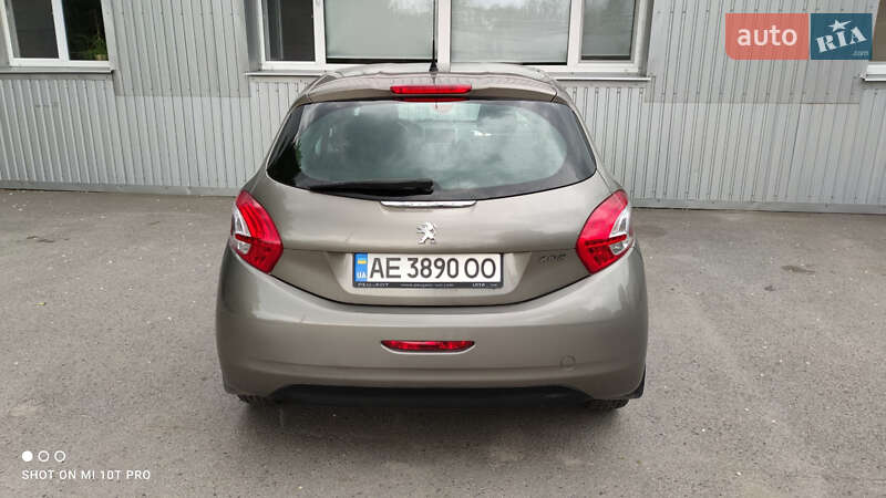 Хэтчбек Peugeot 208 2013 в Павлограде фото 6 Хэтчбек Peugeot 208 2013 в Павлограде