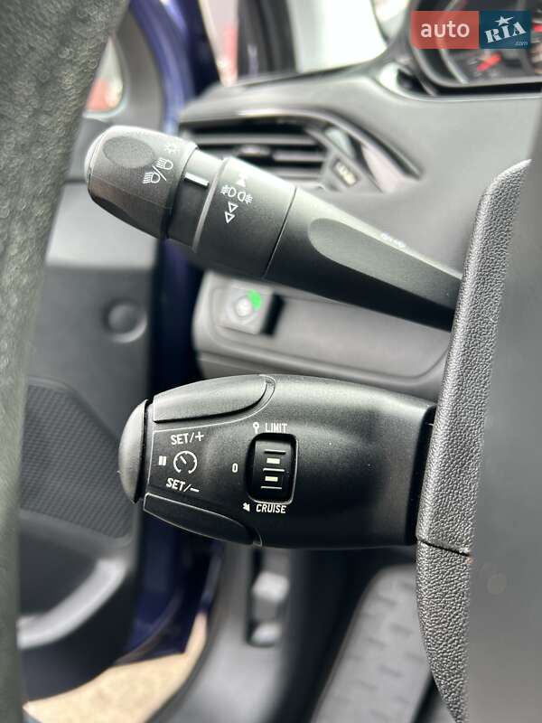 Хэтчбек Peugeot 208 2013 в Сумах