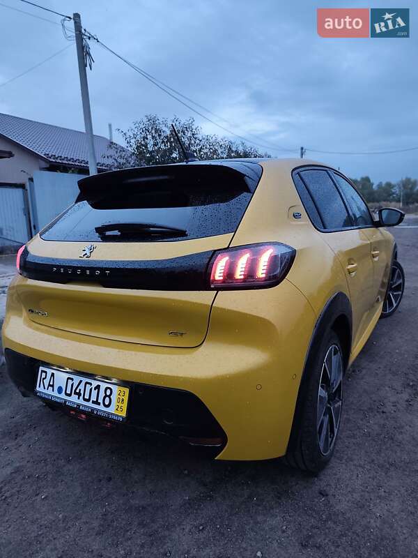 Хэтчбек Peugeot 208 2021 в Киеве