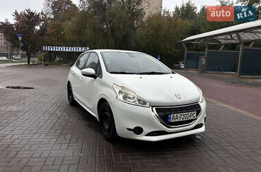 Хэтчбек Peugeot 208 2013 в Киеве
