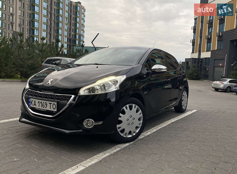 Хэтчбек Peugeot 208 2015 в Киеве фото 8 Хэтчбек Peugeot 208 2015 в Киеве
