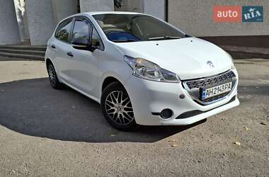 Хэтчбек Peugeot 208 2012 в Славянске