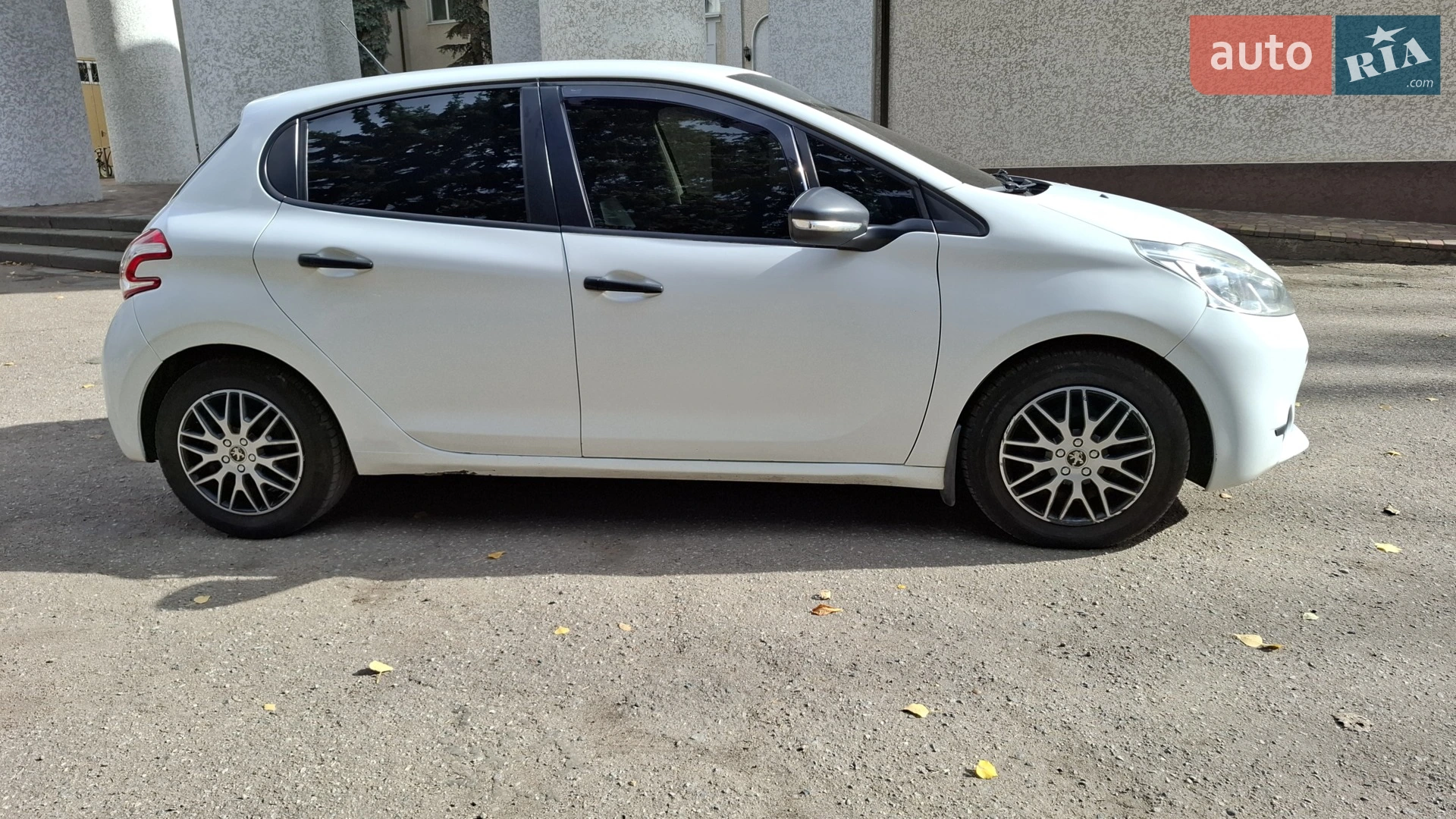 2012 Peugeot 208 - мініатюра 8