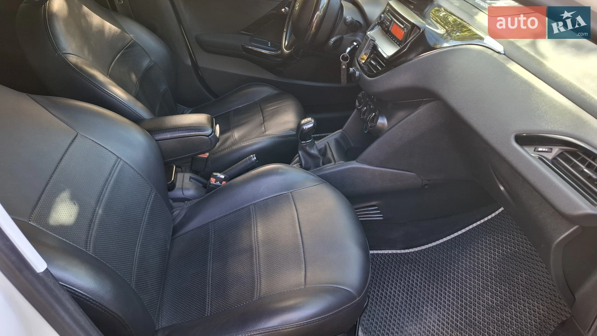 2012 Peugeot 208 - мініатюра 17