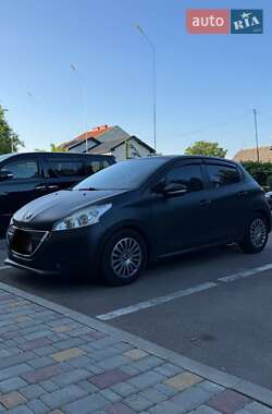 Хэтчбек Peugeot 208 2013 в Одессе