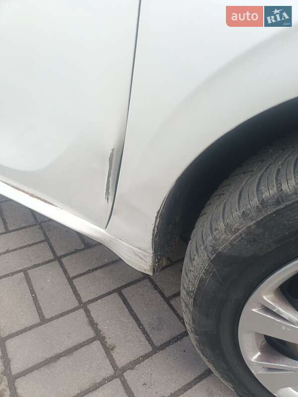 Хэтчбек Peugeot 208 2017 в Львове