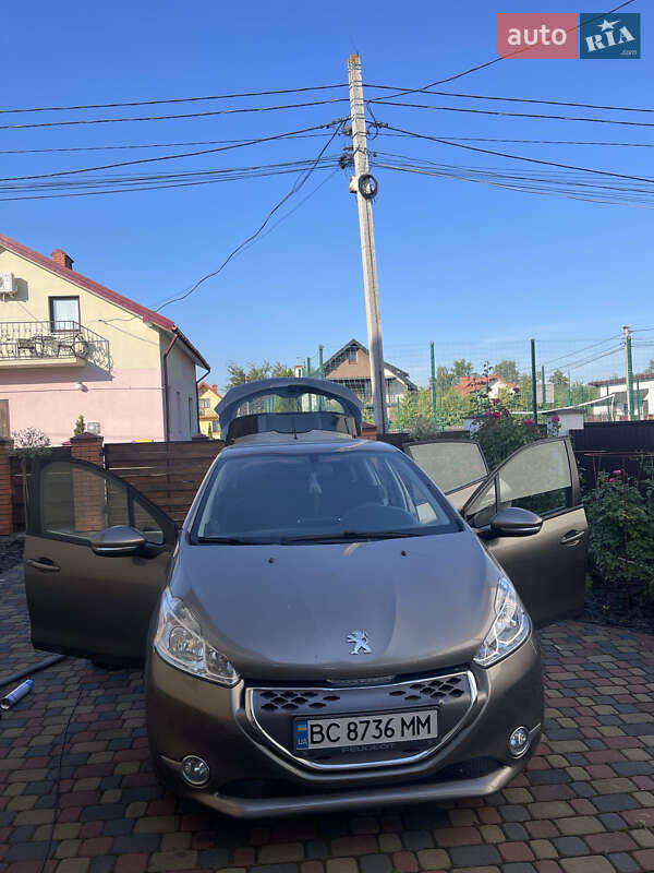 Хэтчбек Peugeot 208 2012 в Львове фото 10 Хэтчбек Peugeot 208 2012 в Львове