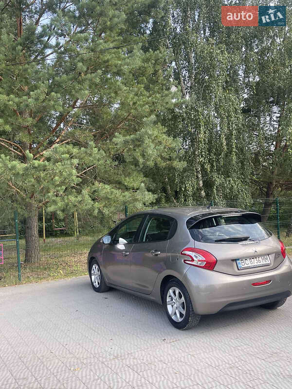 Хэтчбек Peugeot 208 2012 в Львове фото 12 Хэтчбек Peugeot 208 2012 в Львове
