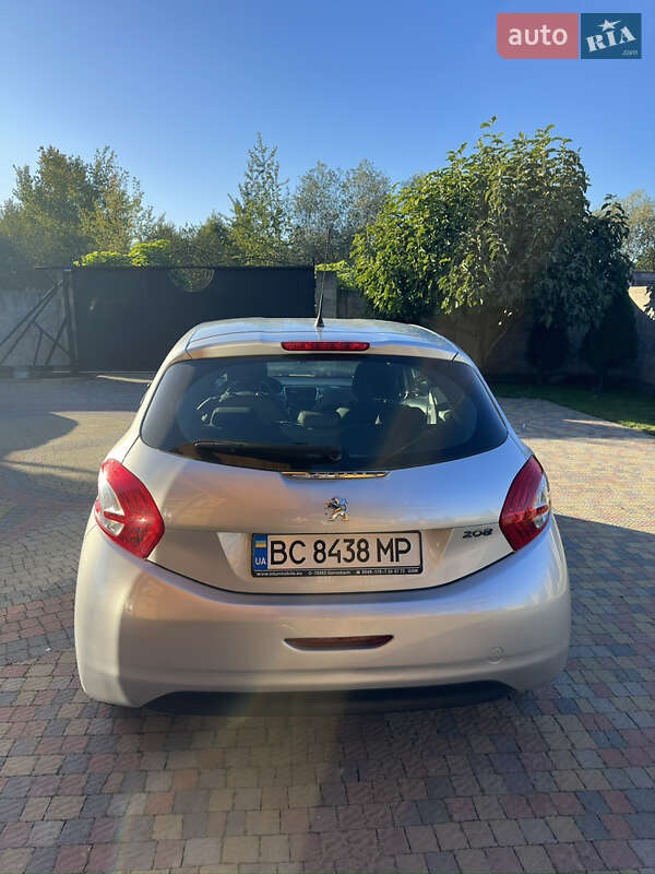 Хетчбек Peugeot 208 2013 в Львові фото 5 Хетчбек Peugeot 208 2013 в Львові