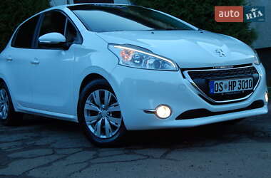 Хэтчбек Peugeot 208 2012 в Трускавце