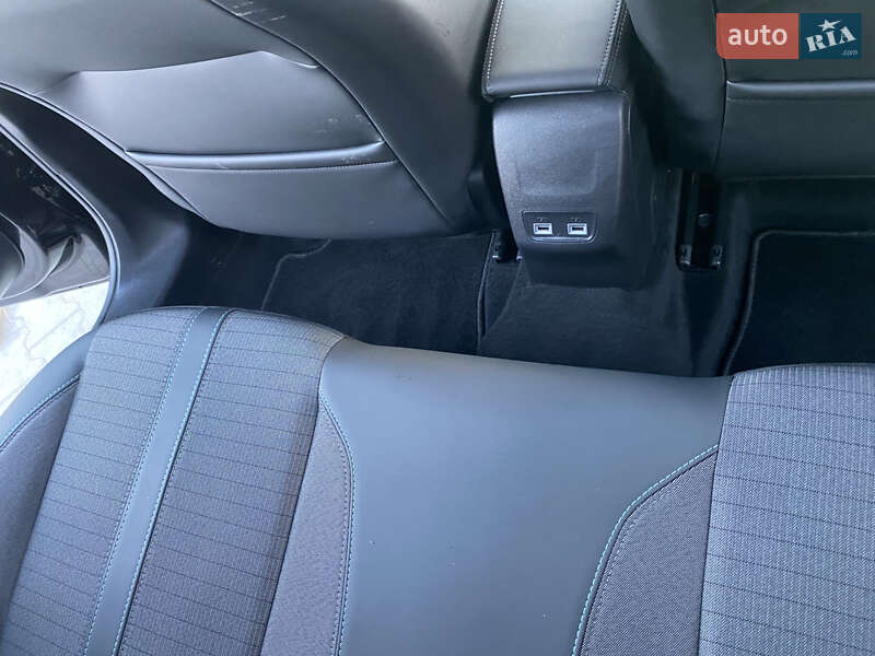 Хэтчбек Peugeot 208 2021 в Тернополе