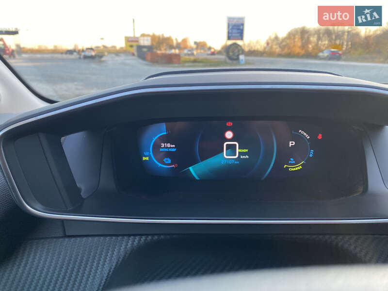 Хэтчбек Peugeot 208 2021 в Тернополе