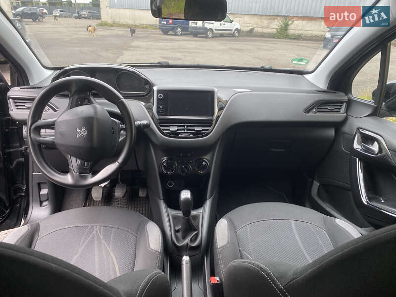 Хэтчбек Peugeot 208 2014 в Луцке фото 12 Хэтчбек Peugeot 208 2014 в Луцке