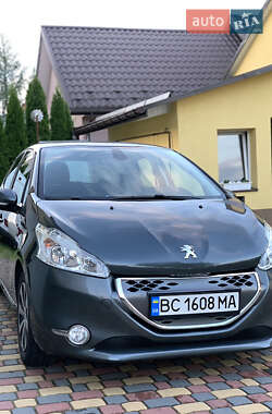 Хетчбек Peugeot 208 2012 в Львові