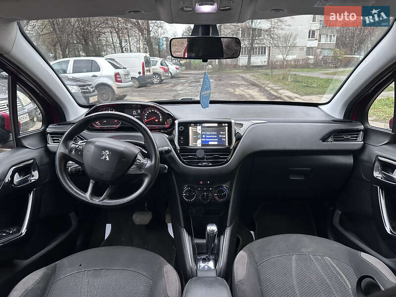 Хетчбек Peugeot 208 2013 в Львові