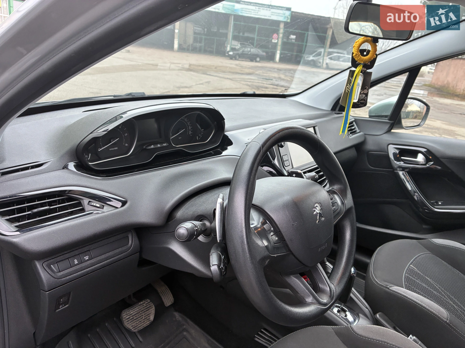 2013 Peugeot 208 - мініатюра 13