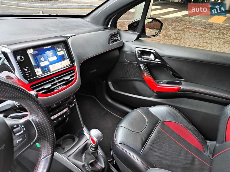 Хэтчбек Peugeot 208 2013 в Киеве фото 39 Хэтчбек Peugeot 208 2013 в Киеве