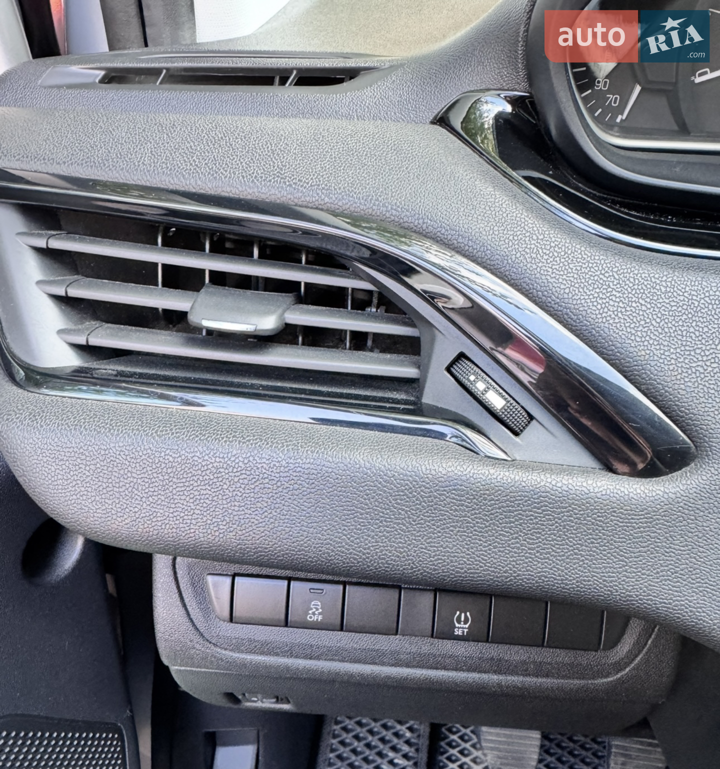 2016 Peugeot 208 - мініатюра 11
