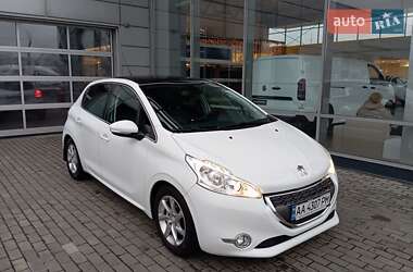 Хетчбек Peugeot 208 2013 в Києві