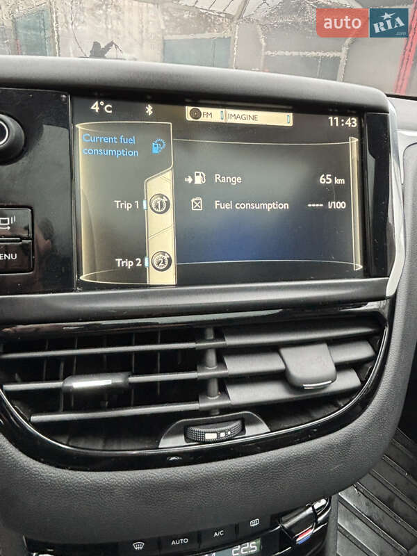 Хэтчбек Peugeot 208 2014 в Ровно