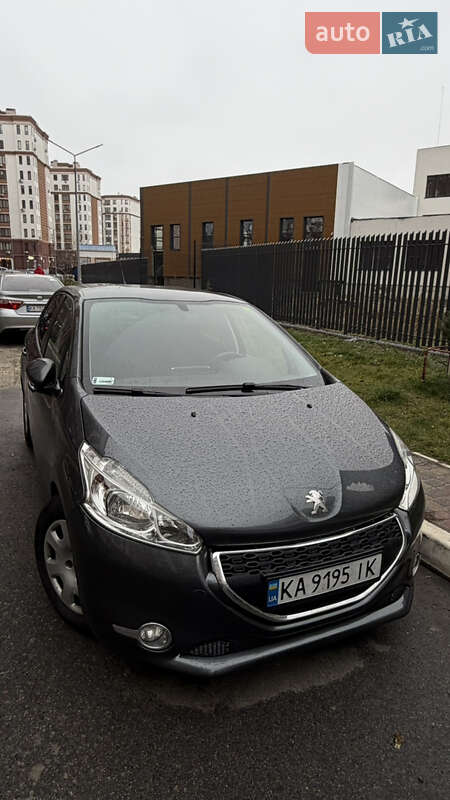 Хетчбек Peugeot 208 2013 в Києві фото 2 Хетчбек Peugeot 208 2013 в Києві