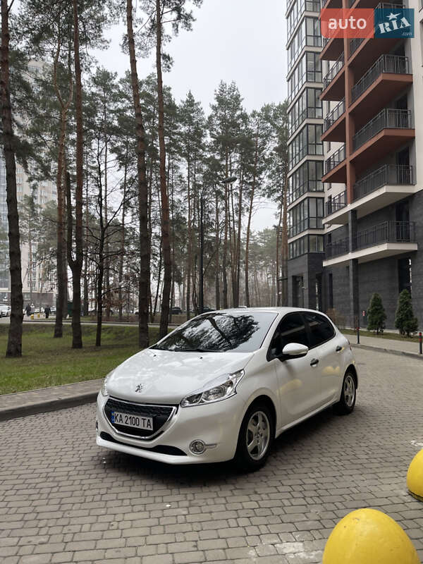 Peugeot 208 2014 Peugeot 208 2014
