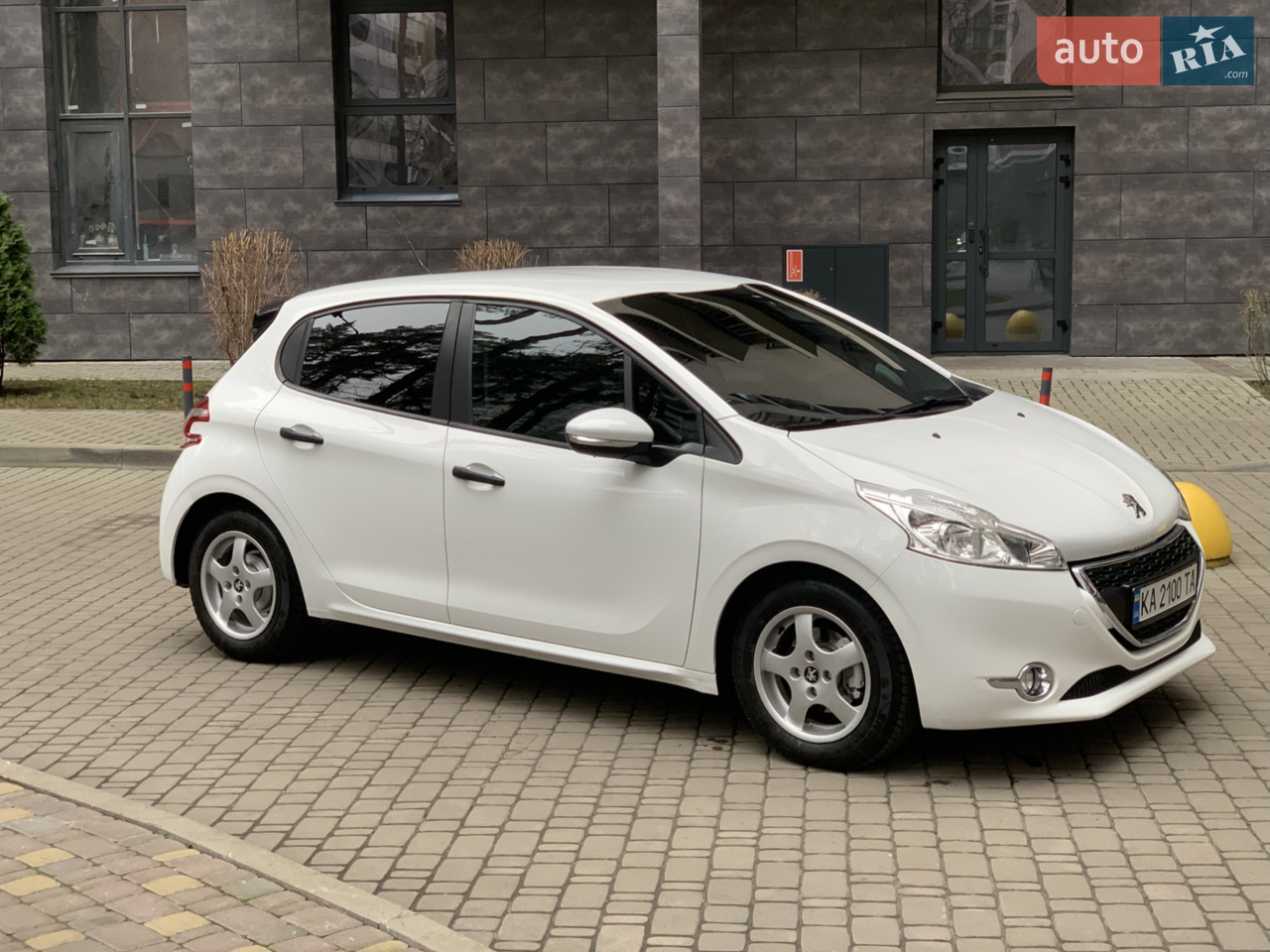2013 Peugeot 208 - мініатюра 31