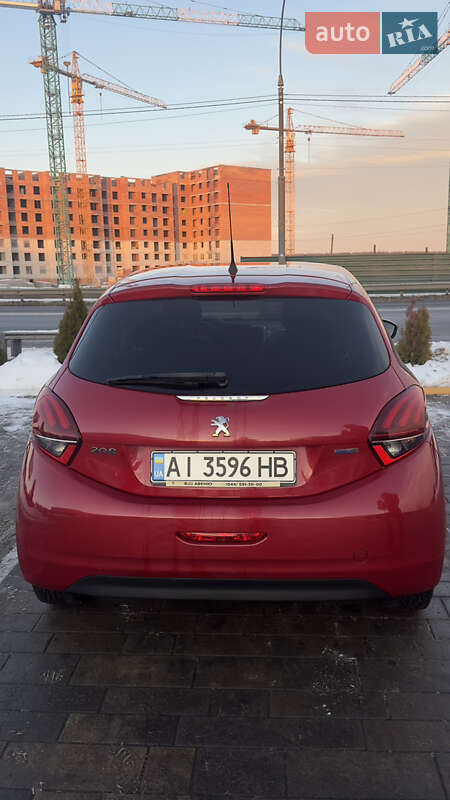 Хетчбек Peugeot 208 2017 в Ірпені