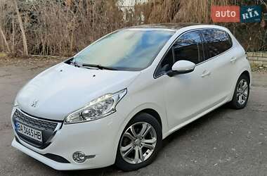 Хетчбек Peugeot 208 2013 в Олександрії