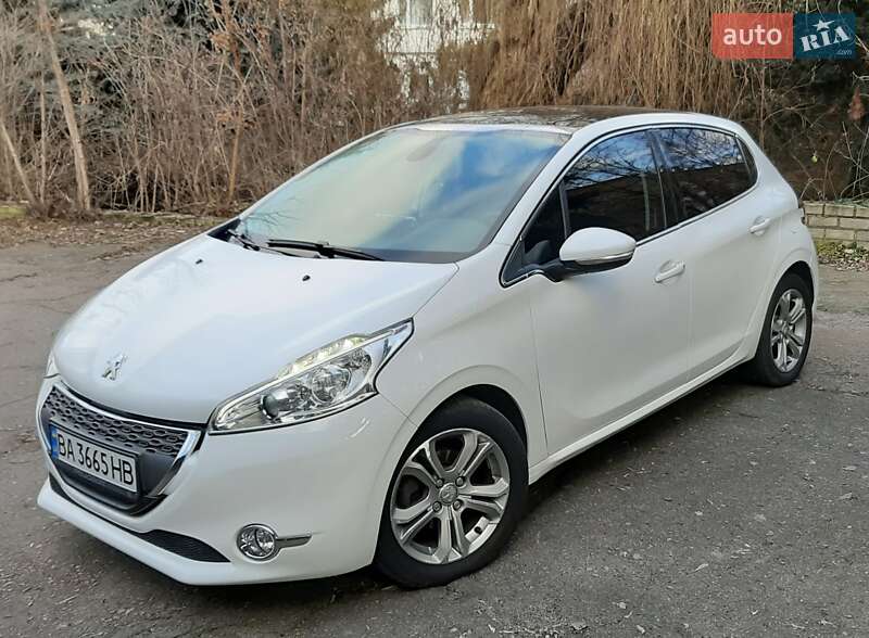 Peugeot 208 2013