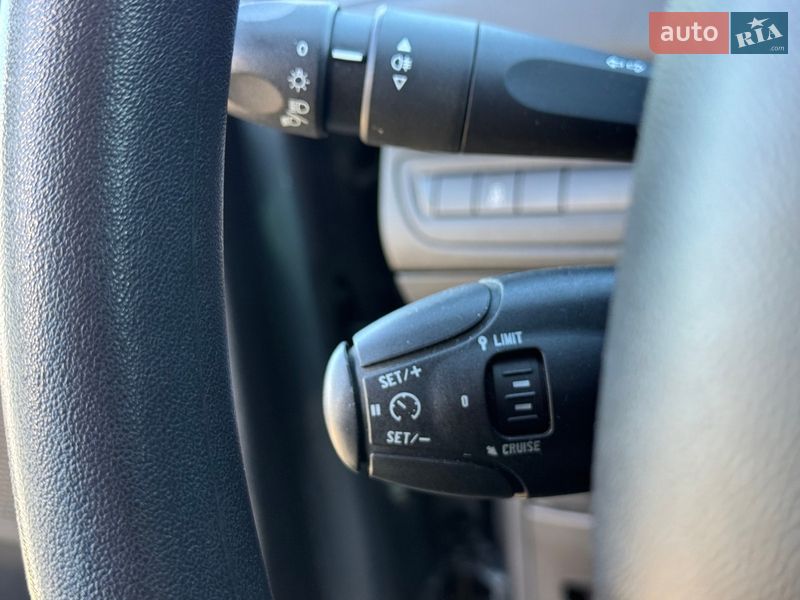 Хэтчбек Peugeot 208 2012 в Виннице