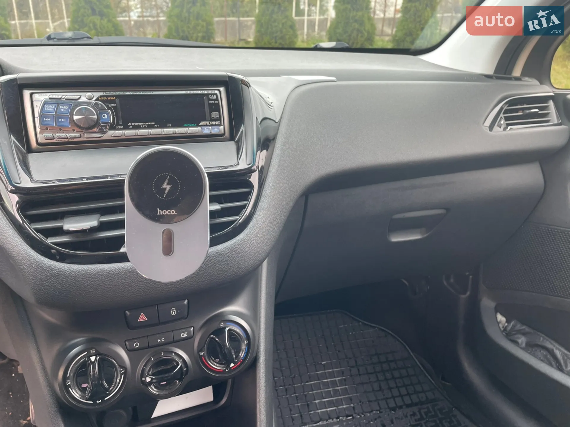 2013 Peugeot 208 - мініатюра 9