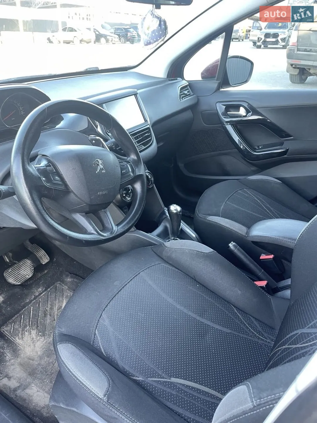 2013 Peugeot 208 - мініатюра 10