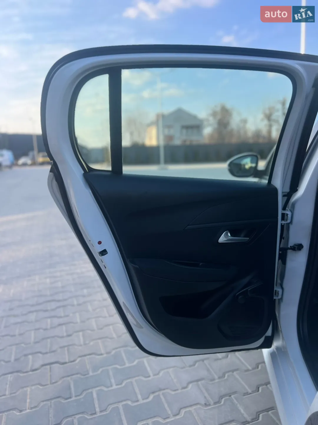 Peugeot 208 2021 VIN VR3UHZKXZMT013660 фото оголошення 20 з 33