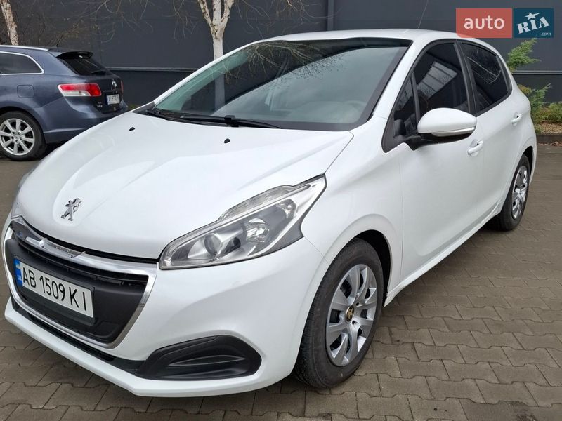 Peugeot 208 2016