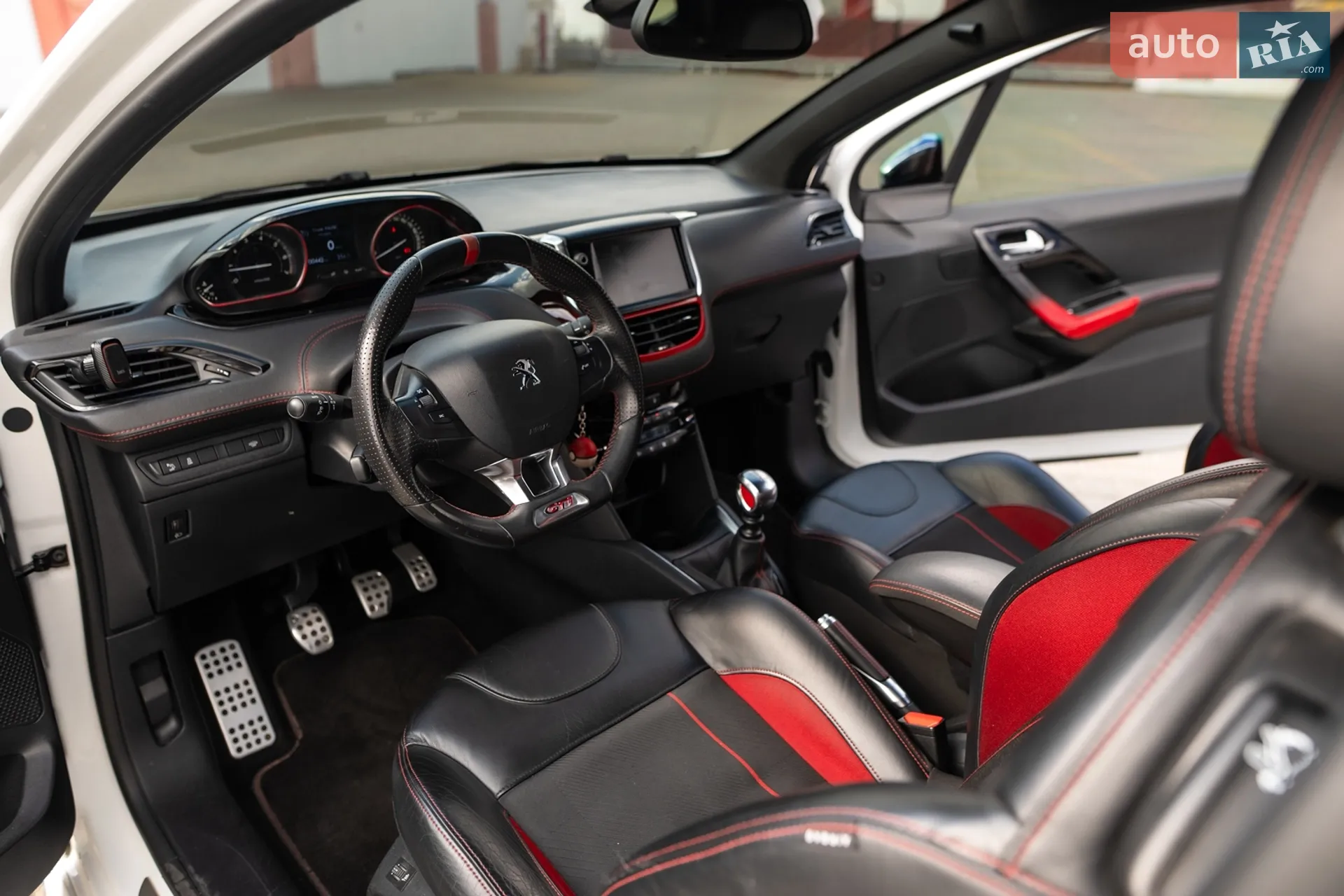2013 Peugeot 208 - мініатюра 17