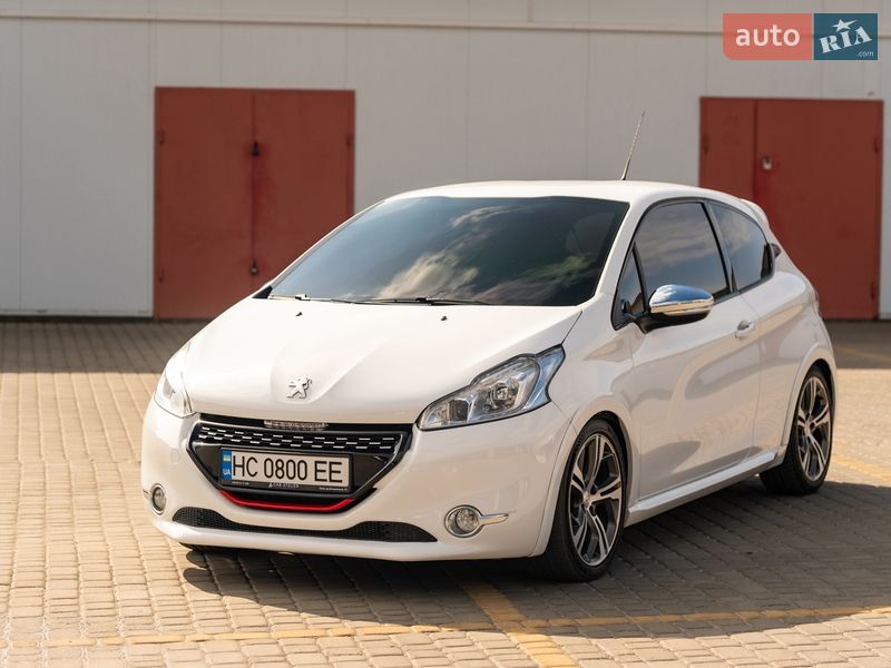 Хэтчбек Peugeot 208 2013 в Львове