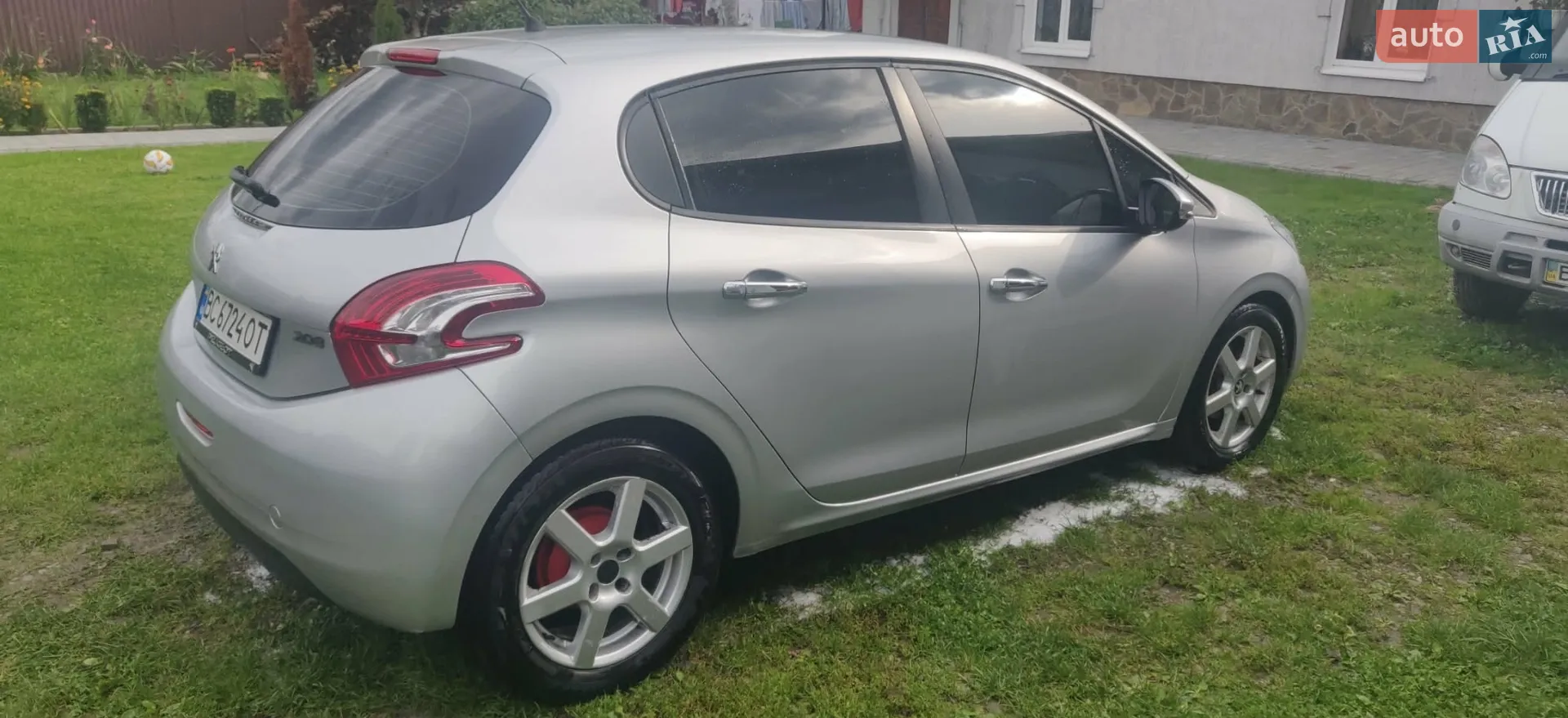 2013 Peugeot 208 - мініатюра 4
