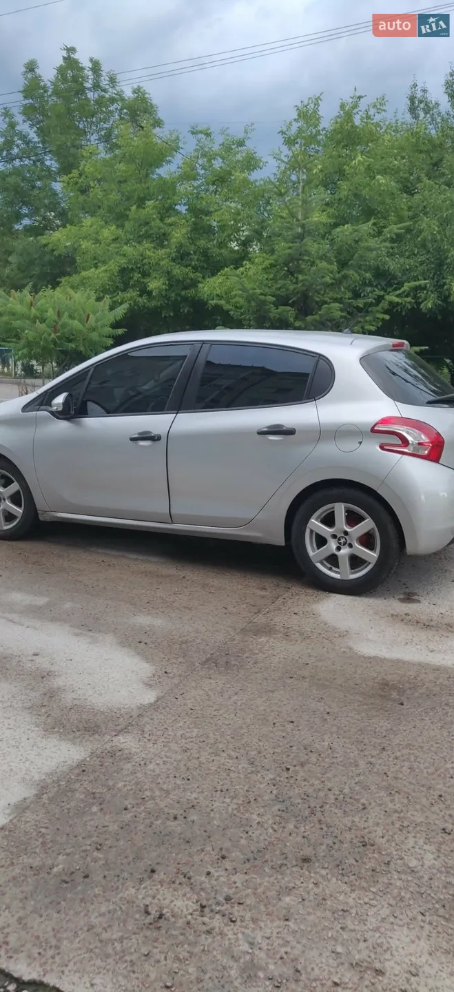 2013 Peugeot 208 - фото 1