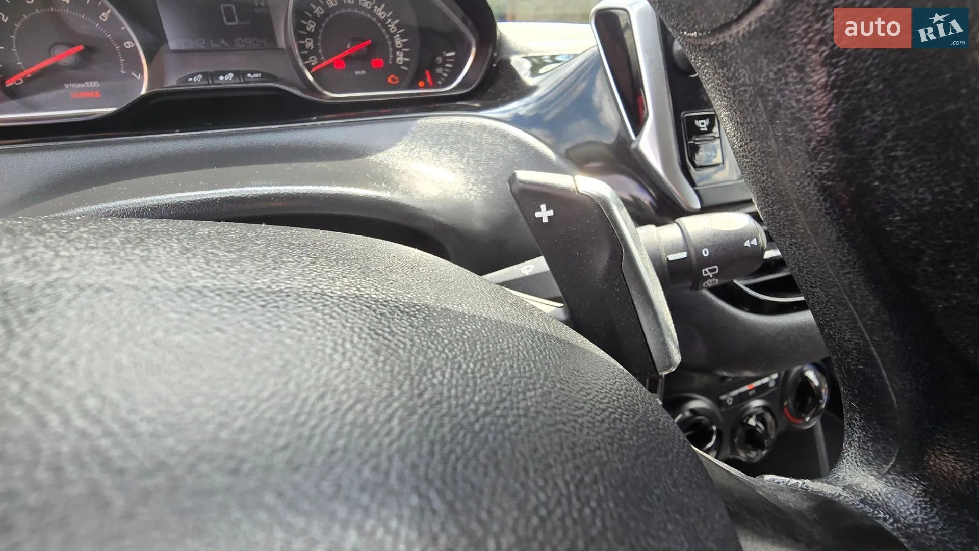 2013 Peugeot 208 - мініатюра 35