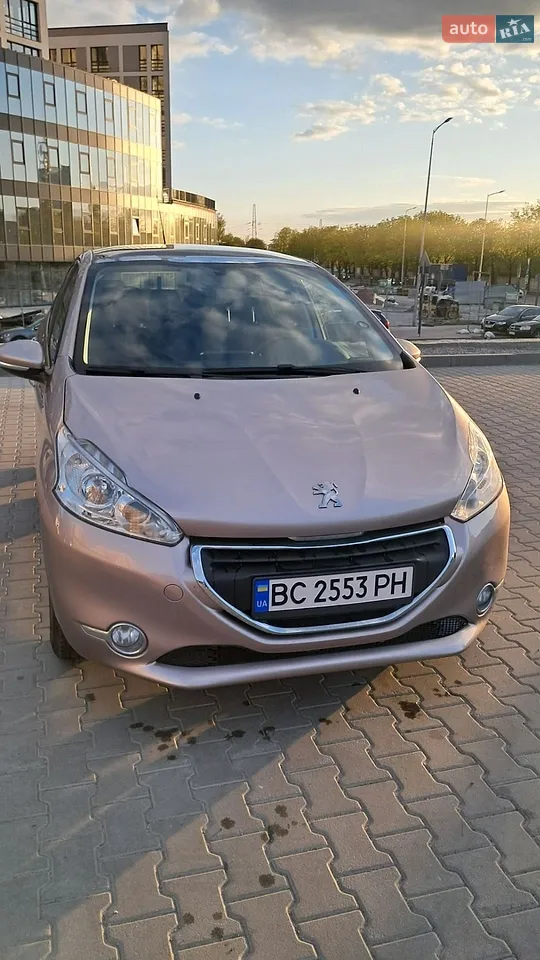 2013 Peugeot 208 - мініатюра 11