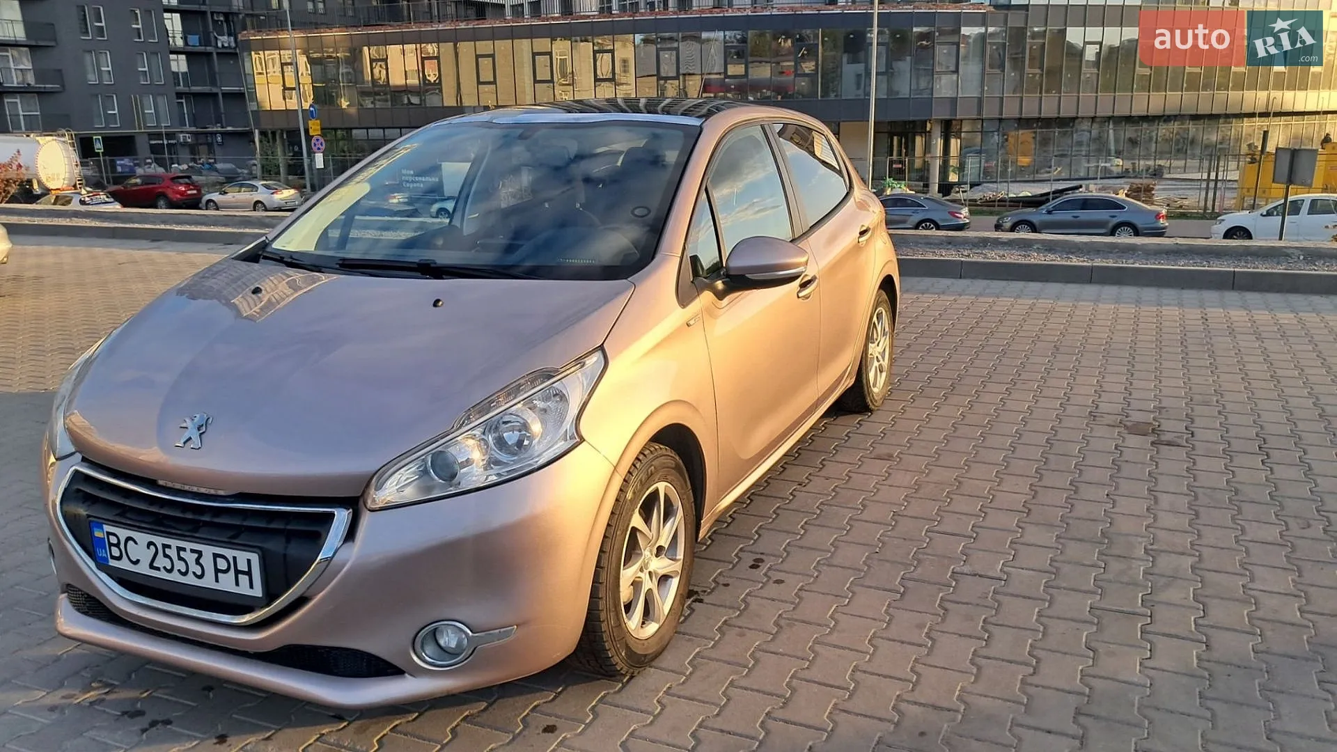 2014 Peugeot 208 - мініатюра 2