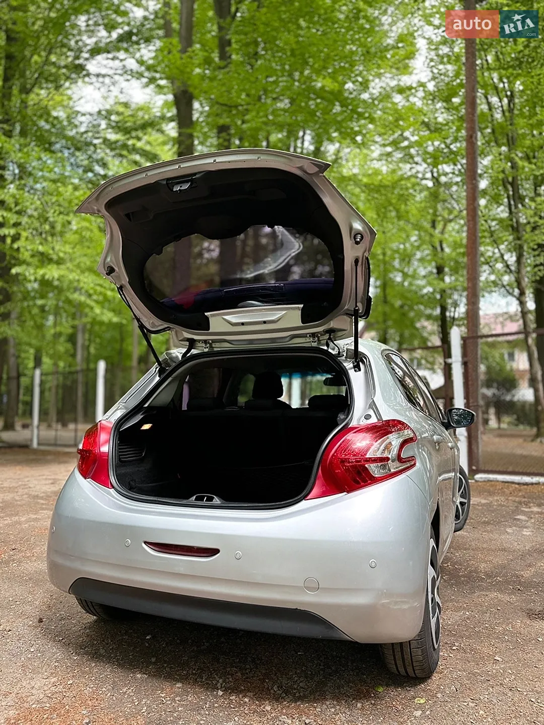 2014 Peugeot 208 - мініатюра 13