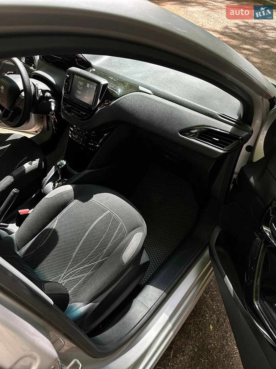 2014 Peugeot 208 - мініатюра 34