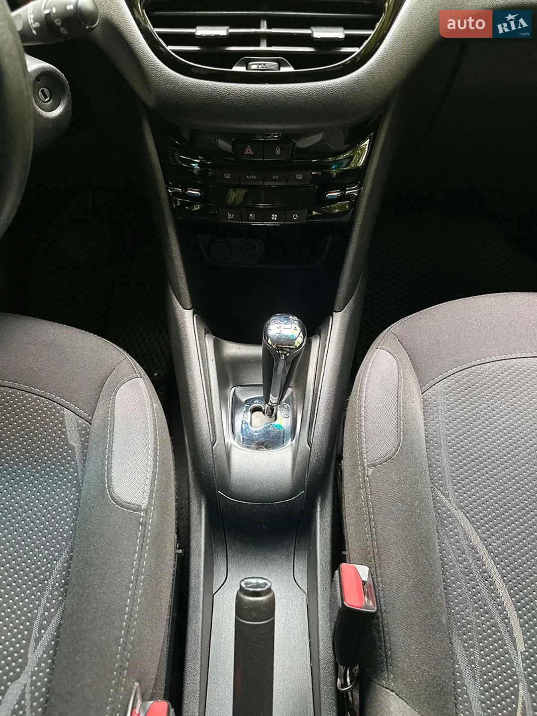 2014 Peugeot 208 - мініатюра 49