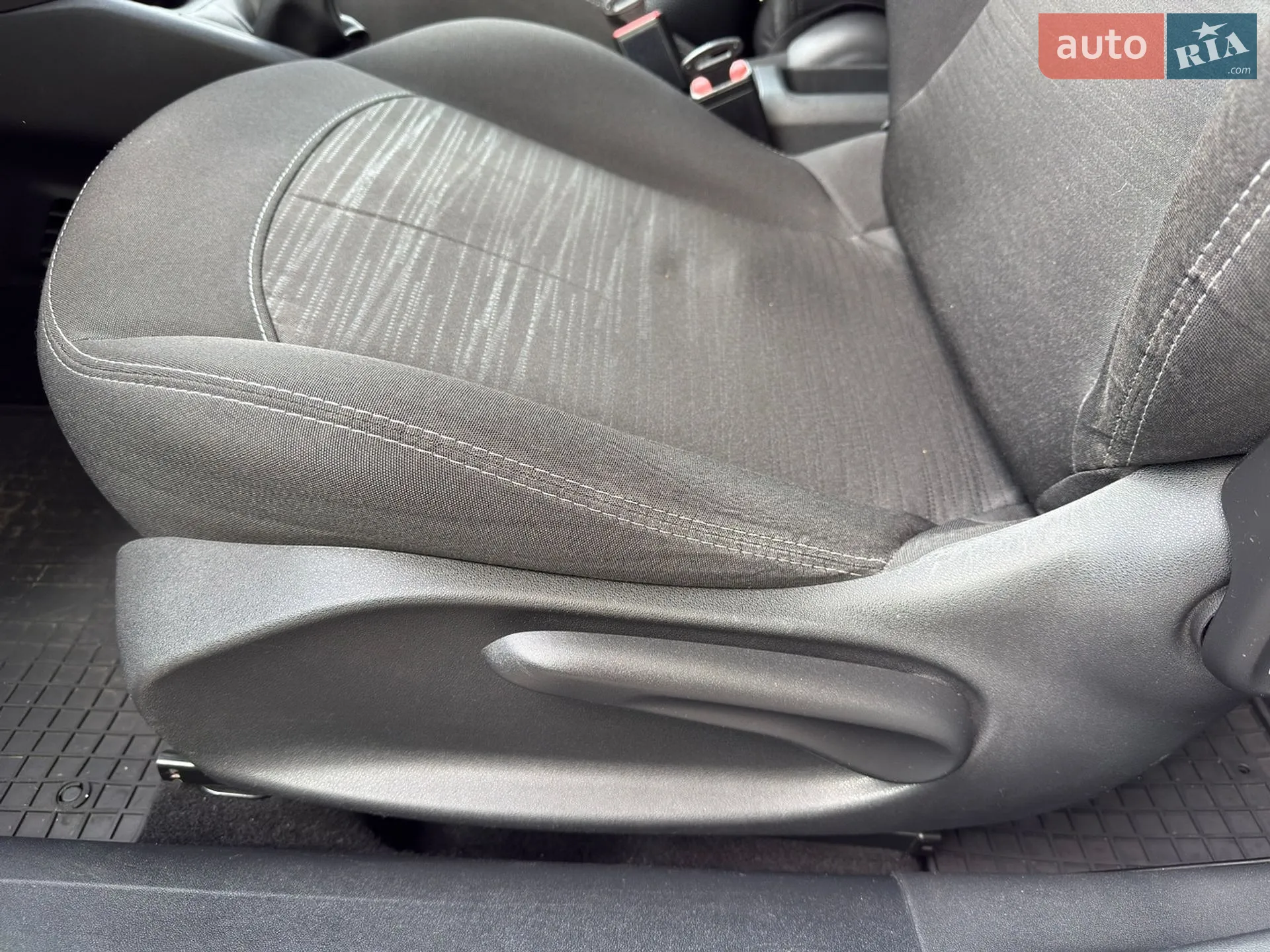 2016 Peugeot 208 - мініатюра 23