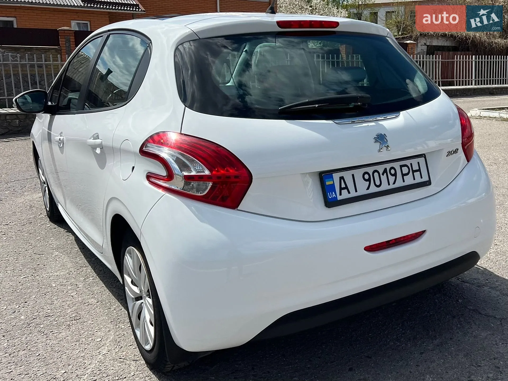 2013 Peugeot 208 - мініатюра 8