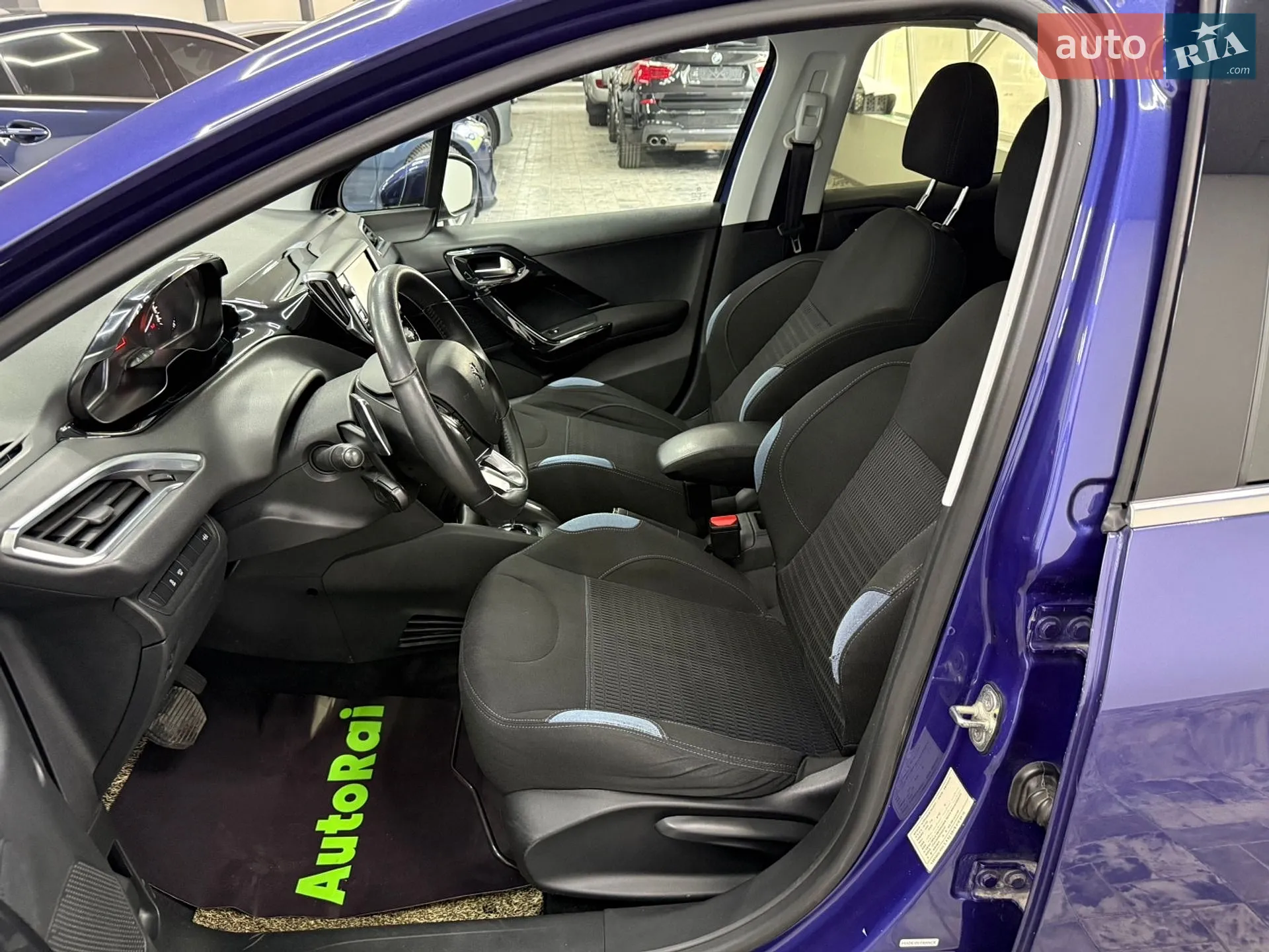 2014 Peugeot 208 - мініатюра 15