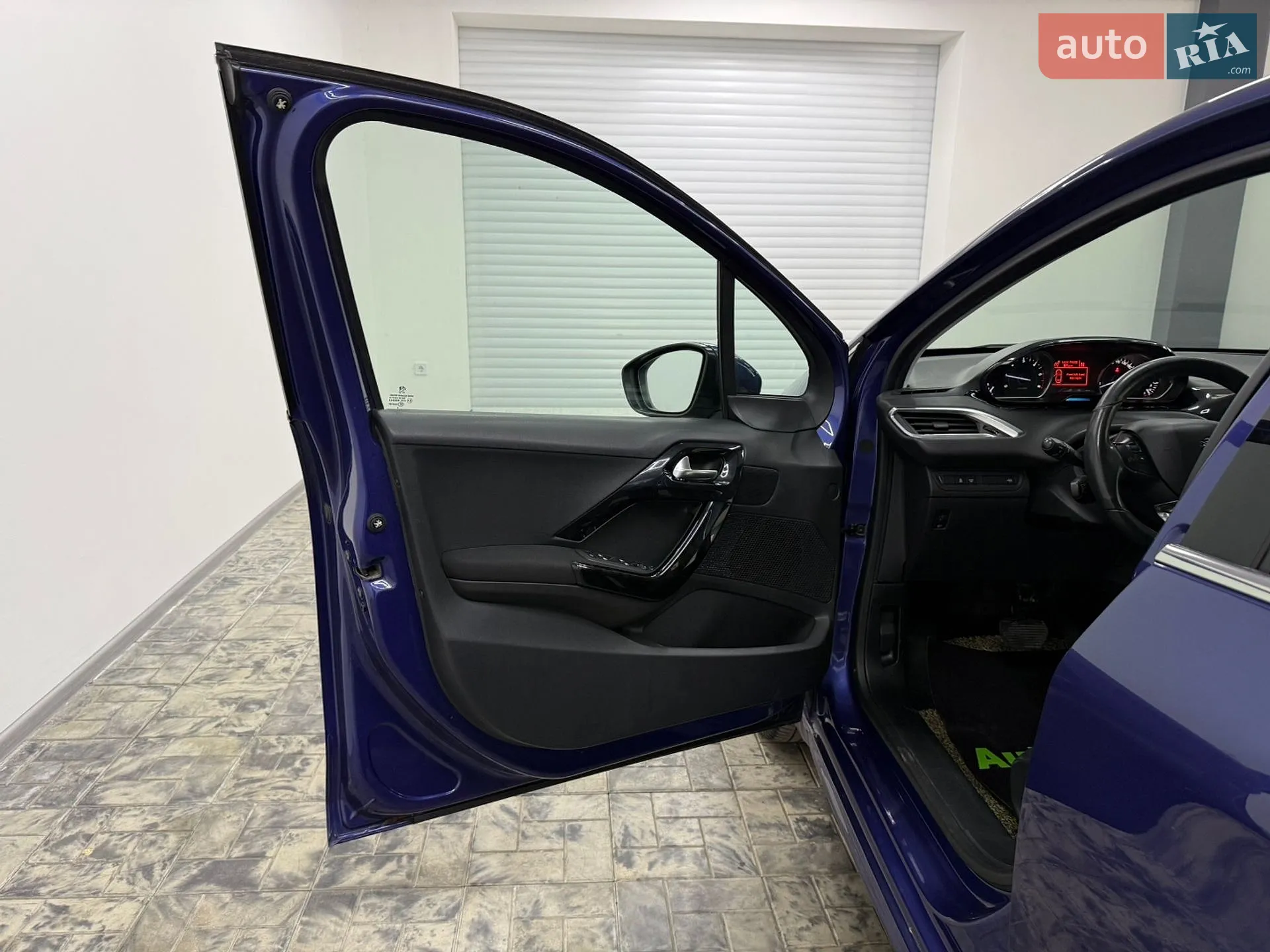 2014 Peugeot 208 - мініатюра 16